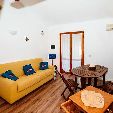 - Casa Capo Falcone - By Faendho Feriehus Stintino