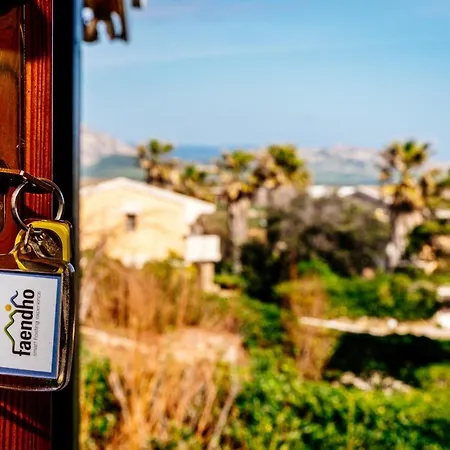 - Casa Capo Falcone - By Faendho Prázdninový dům Stintino